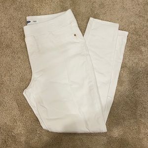 Old Navy Pull-On Rockstar Jegging